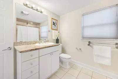 6261 N Bay Ridge Ave, Whitefish Bay, WI 53217 - Photo 20