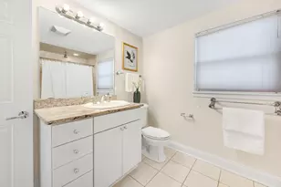 6261 N Bay Ridge Ave, Whitefish Bay, WI 53217 - Photo 20