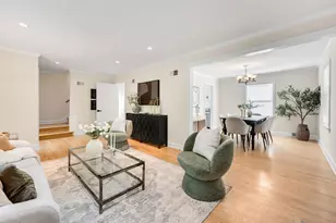 6261 N Bay Ridge Ave, Whitefish Bay, WI 53217 - Photo 2