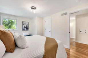 6261 N Bay Ridge Ave, Whitefish Bay, WI 53217 - Photo 14