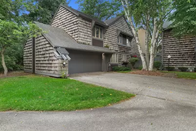 92  Woodfield Ct, Racine, WI 53402 - Photo 40