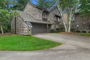 92 Woodfield Ct, Racine, WI 53402 - Photo 40