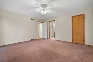 92 Woodfield Ct, Racine, WI 53402 - Photo 22