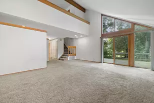 92 Woodfield Ct, Racine, WI 53402 - Photo 18