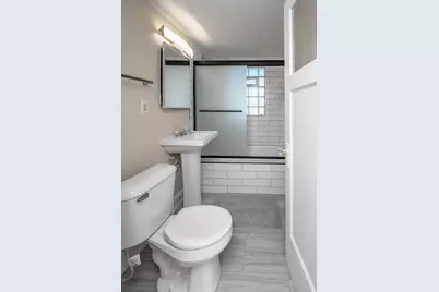 6118 W Wisconsin Ave #6120, Wauwatosa, WI 53213 - Photo 16