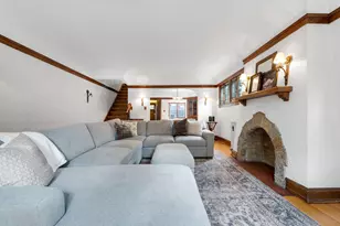 6118 W Wisconsin Ave, Wauwatosa, WI 53213 - Photo 26