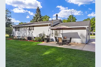 309 N Jackson St, Elkhorn, WI 53121 - Photo 30