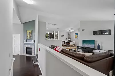 6877 S Rolling Meadows Ct #202, Oak Creek, WI 53154 - Photo 6