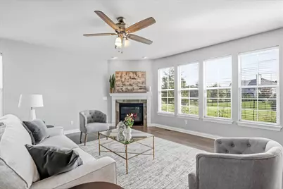 1815 E Lilac Ln, Oak Creek, WI 53154 - Photo 6