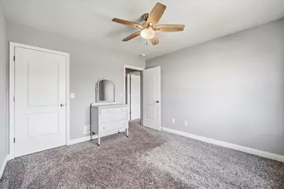 1815 E Lilac Ln, Oak Creek, WI 53154 - Photo 30