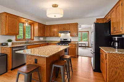 N39W32963  High Hill Ct, Nashotah, WI 53058 - Photo 8