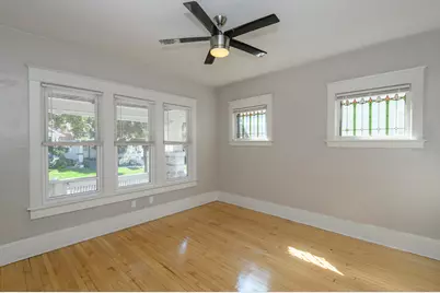 1359 N 42nd St, Milwaukee, WI 53208 - Photo 6
