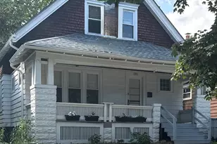 1359 N 42nd St, Milwaukee, WI 53208 - Photo 2