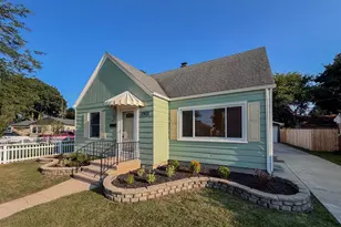 1901 74th Pl, Kenosha, WI 53143 - Photo 2