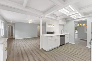 3455 S Russel Rd, New Berlin, WI 53151 - Photo 18