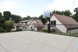 16995 W Small Rd, New Berlin, WI 53151 - Photo 10