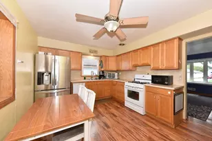 6464 S 18th St, Milwaukee, WI 53221 - Photo 8