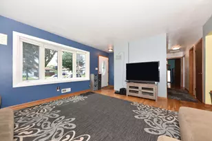 6464 S 18th St, Milwaukee, WI 53221 - Photo 6
