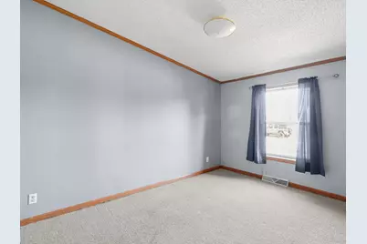 304  Park Ln, Mishicot, WI 54228 - Photo 22