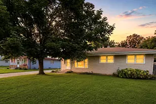 2622 6 Mile Rd, Racine, WI 53402 - Photo 2