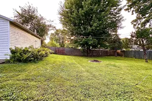 2622 6 Mile Rd, Racine, WI 53402 - Photo 24