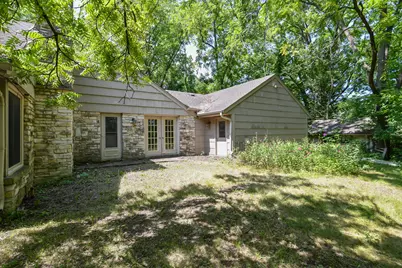W269S3178  Merrill Hills Rd, Waukesha, WI 53189 - Photo 2