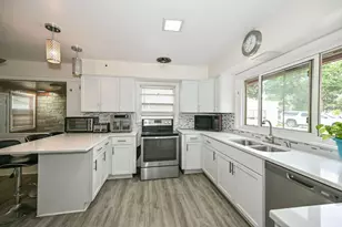 5340 W Melvina St, Milwaukee, WI 53216 - Photo 8