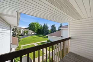 6105 S Creekside Dr, Cudahy, WI 53110 - Photo 24