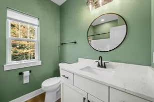 W332N4518 Grace Ct, Nashotah, WI 53058 - Photo 24