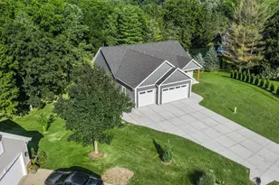 W332N4518 Grace Ct, Nashotah, WI 53058 - Photo 40