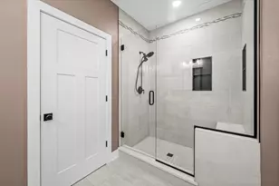 W332N4518 Grace Ct, Nashotah, WI 53058 - Photo 20