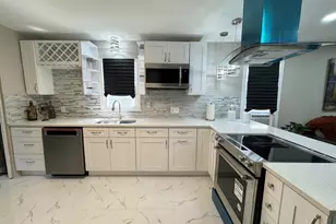 5324 W Melvina St, Milwaukee, WI 53216 - Photo 2