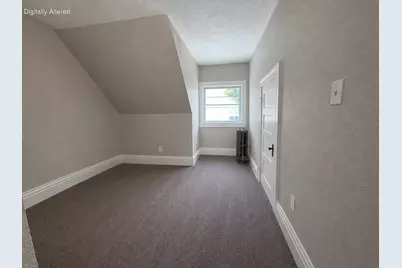 2109  Washington Ave #Upper 3, Racine, WI 53403 - Photo 6