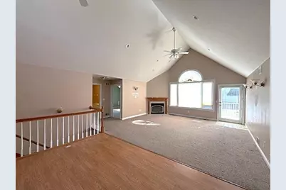 8651  Fieldstone Ct, Burlington, WI 53105 - Photo 6