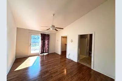 8651  Fieldstone Ct, Burlington, WI 53105 - Photo 12