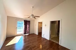 8651 Fieldstone Ct, Burlington, WI 53105 - Photo 12