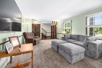12430 W Burdick Ct, New Berlin, WI 53151 - Photo 8