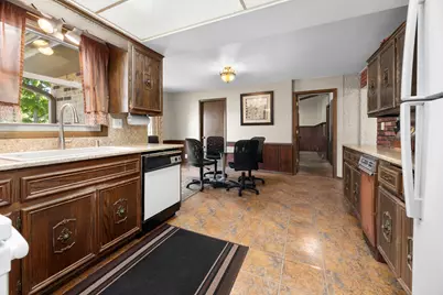 12430 W Burdick Ct, New Berlin, WI 53151 - Photo 14