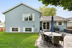 2114 Somerset Ct, Waukesha, WI 53186 - Photo 18