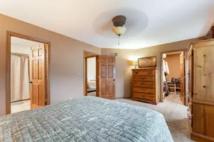 2114 Somerset Ct, Waukesha, WI 53186 - Photo 8