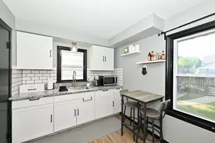 8113 W Townsend St, Milwaukee, WI 53222 - Photo 14