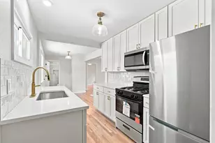 2917 S 67th St, Milwaukee, WI 53219 - Photo 12
