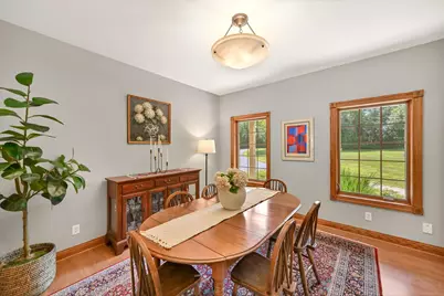 8510 W Hawthorne Rd, Mequon, WI 53097 - Photo 14