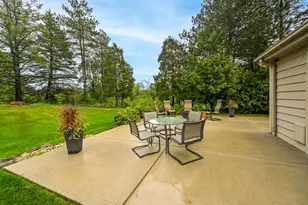 10270 N Range Line Ct, Mequon, WI 53092 - Photo 36