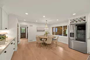 10270 N Range Line Ct, Mequon, WI 53092 - Photo 8