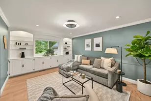 10270 N Range Line Ct, Mequon, WI 53092 - Photo 6