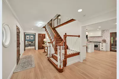 10270 N Range Line Ct, Mequon, WI 53092 - Photo 2