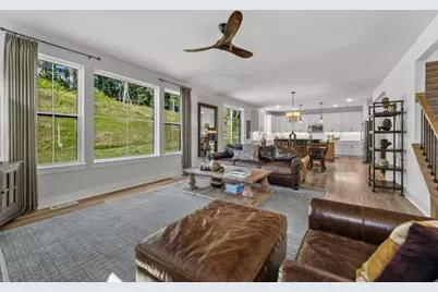 N69W23598 N Donna Dr, Sussex, WI 53089 - Photo 14