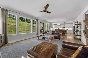N69W23598 N Donna Dr, Sussex, WI 53089 - Photo 14