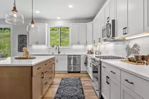 N69W23598 N Donna Dr, Sussex, WI 53089 - Photo 22